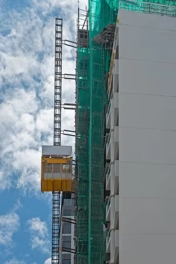 Elevador de obra aluguel preço