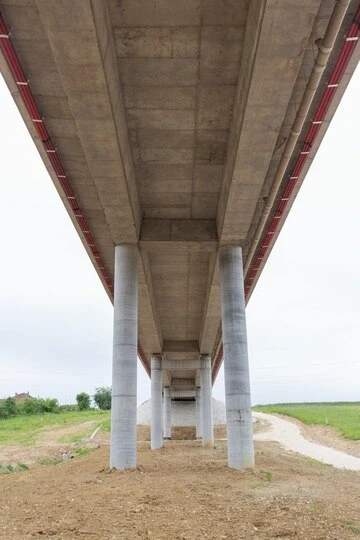 Viga i para construção civil